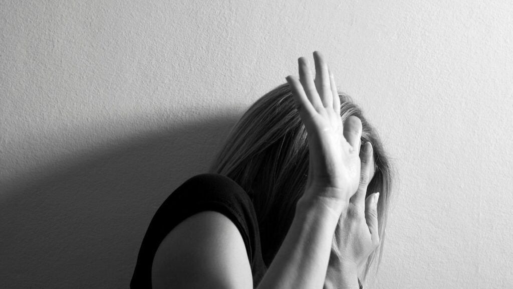 Violência e Assédio Motivados pela Orientação Sexual: Aspectos Jurídicos e Proteção às Vítimas