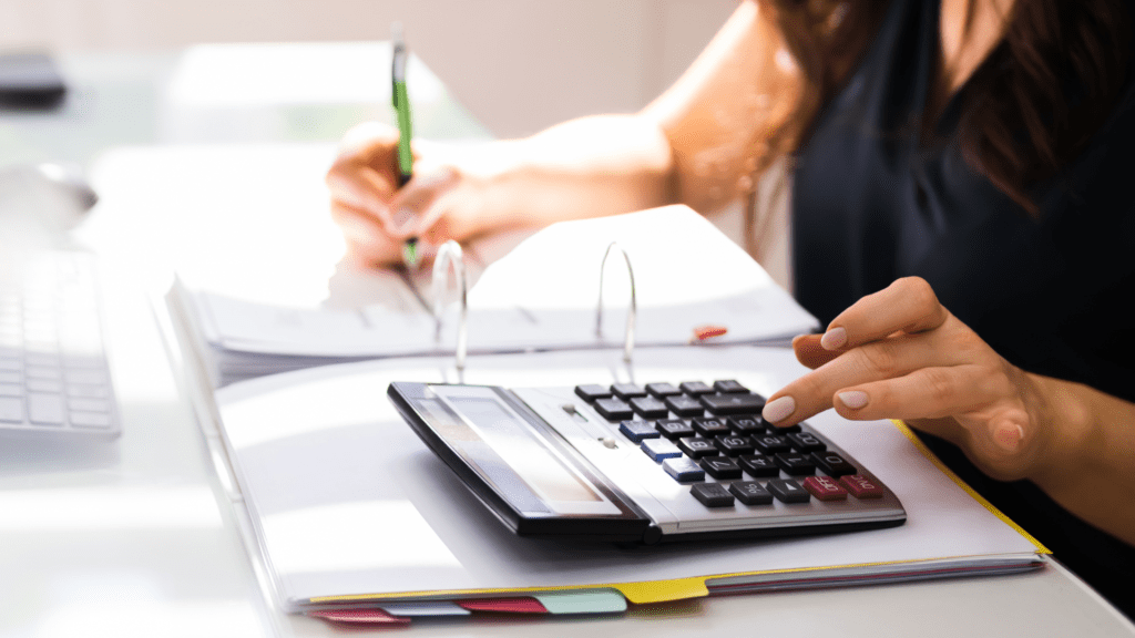 Tarifas bancárias em contratos CDC: A simplicidade da lei e a complexidade das decisões judiciais