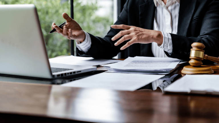 O Controle de Dados em uma Assessoria Jurídica Massiva: Desafios e Estratégias