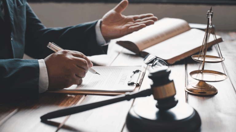 Limites da Revisão Judicial em Empréstimos: Autonomia Contratual e Estabilidade Bancária.