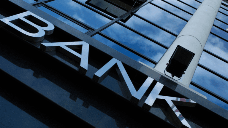 A Integração entre Instituições Financeiras e Plataformas Jurídicas como Motor de Eficiência no Contencioso Bancário